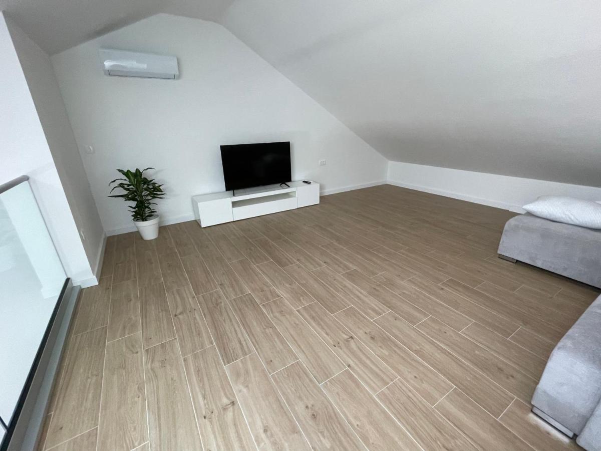 Galeria Apartment Podstrana Esterno foto