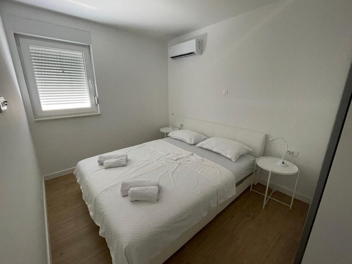Galeria Apartment Podstrana Esterno foto
